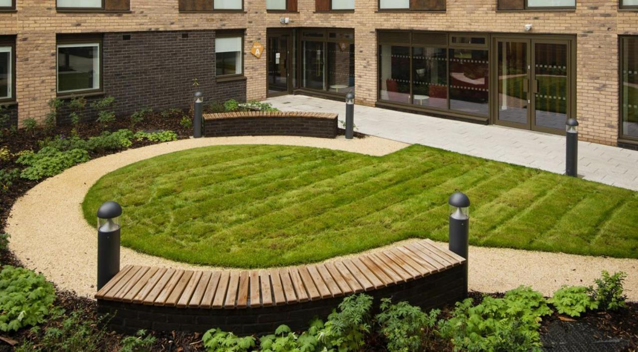 For Students Only Ensuite Bedrooms With Shared Kitchen At Cathedral Point In Winchester Exteriör bild